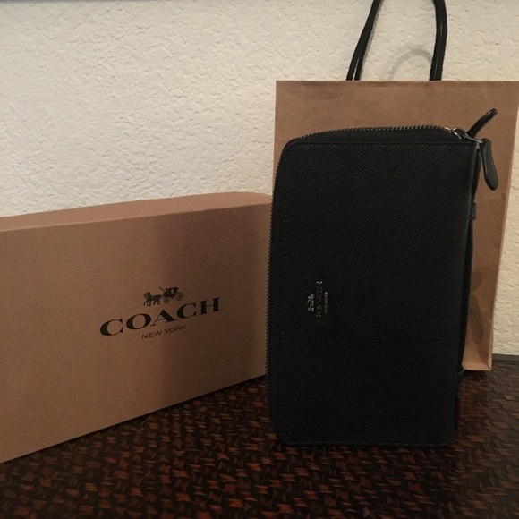Coach Wallet - Picture 4 of 7